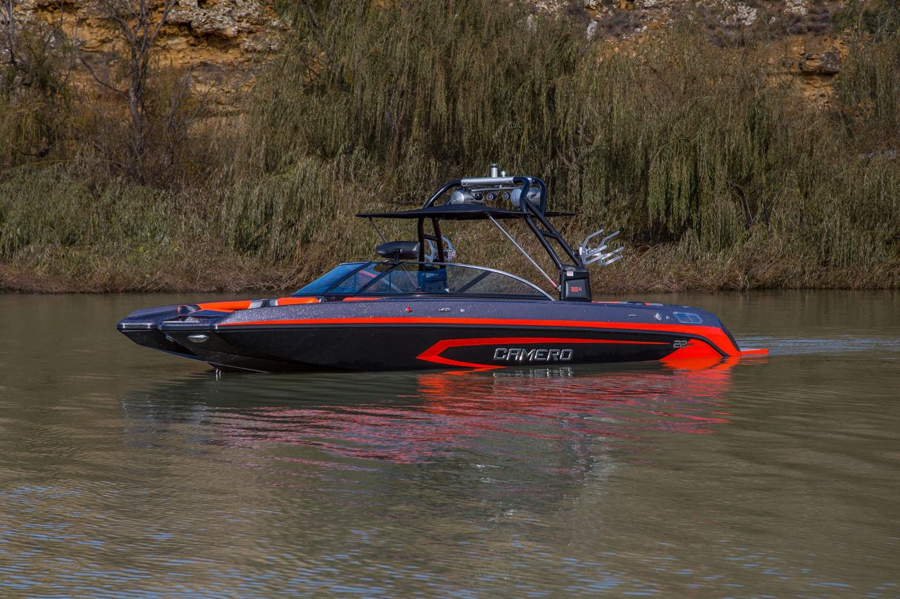 Camero Ski Boat CRX 22v