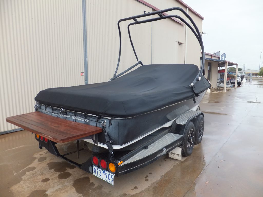 centurion boat transducer
