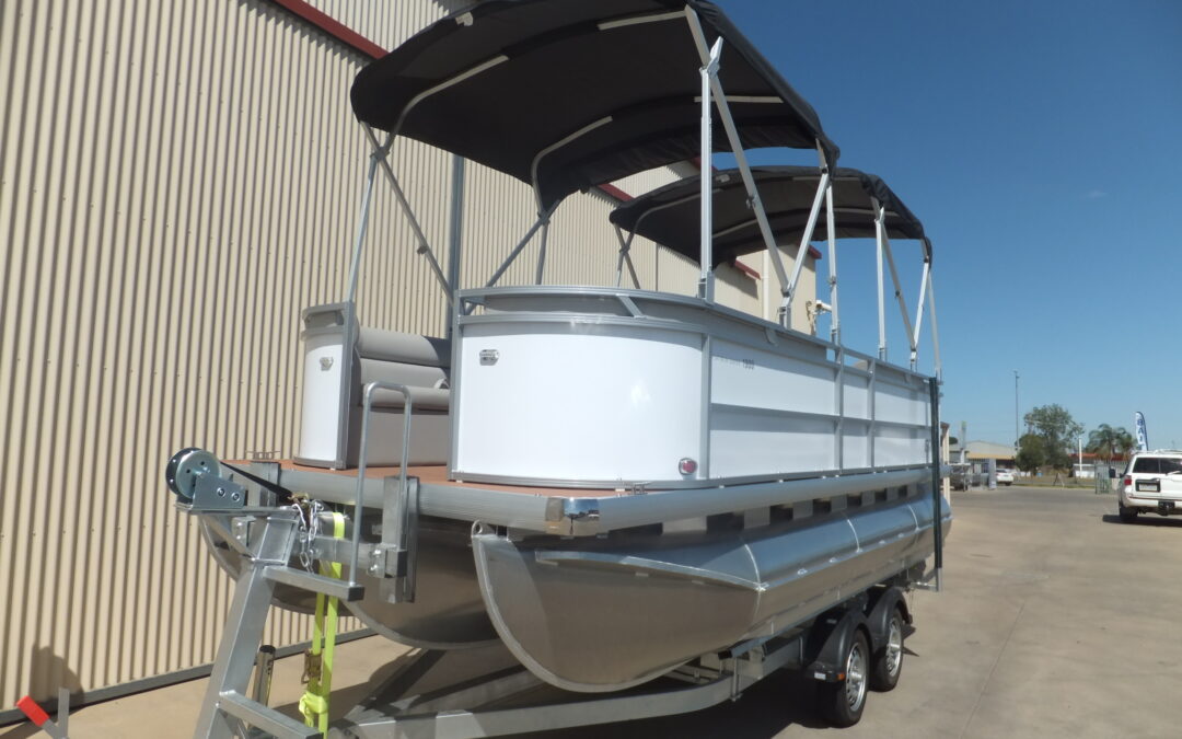 GR Pontoon Tri Hull 2020 006