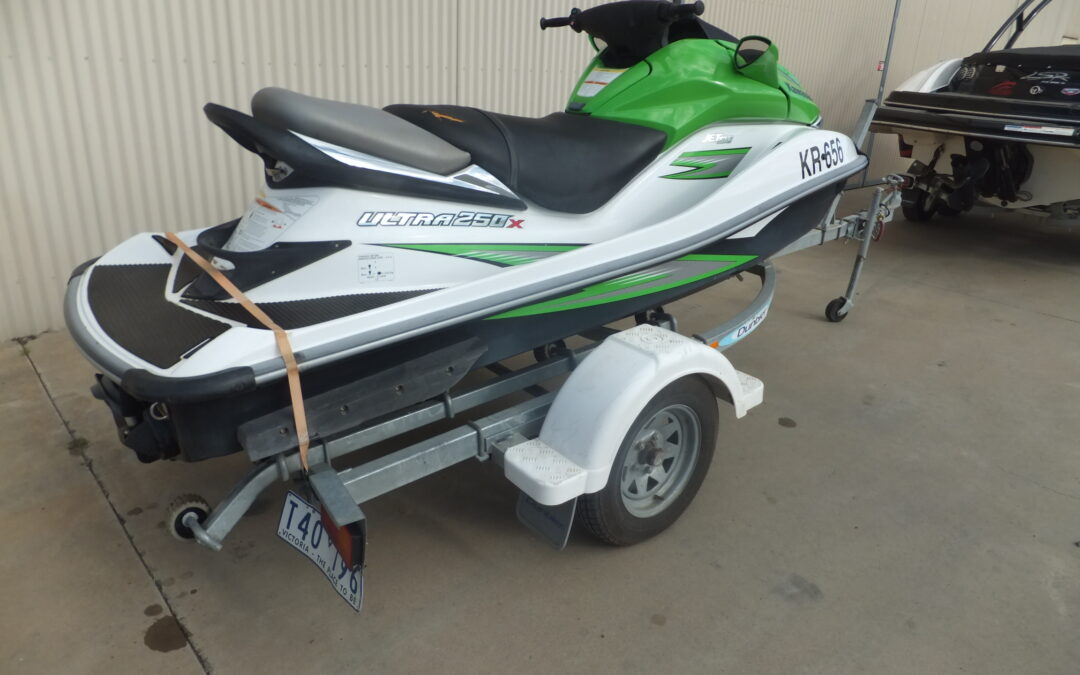 Kawasaki Ultra 250 Jetski (10)